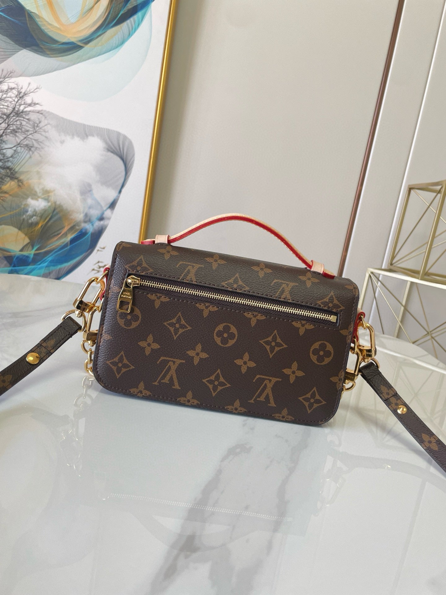 Louis Vuitton Pochette Metis East West