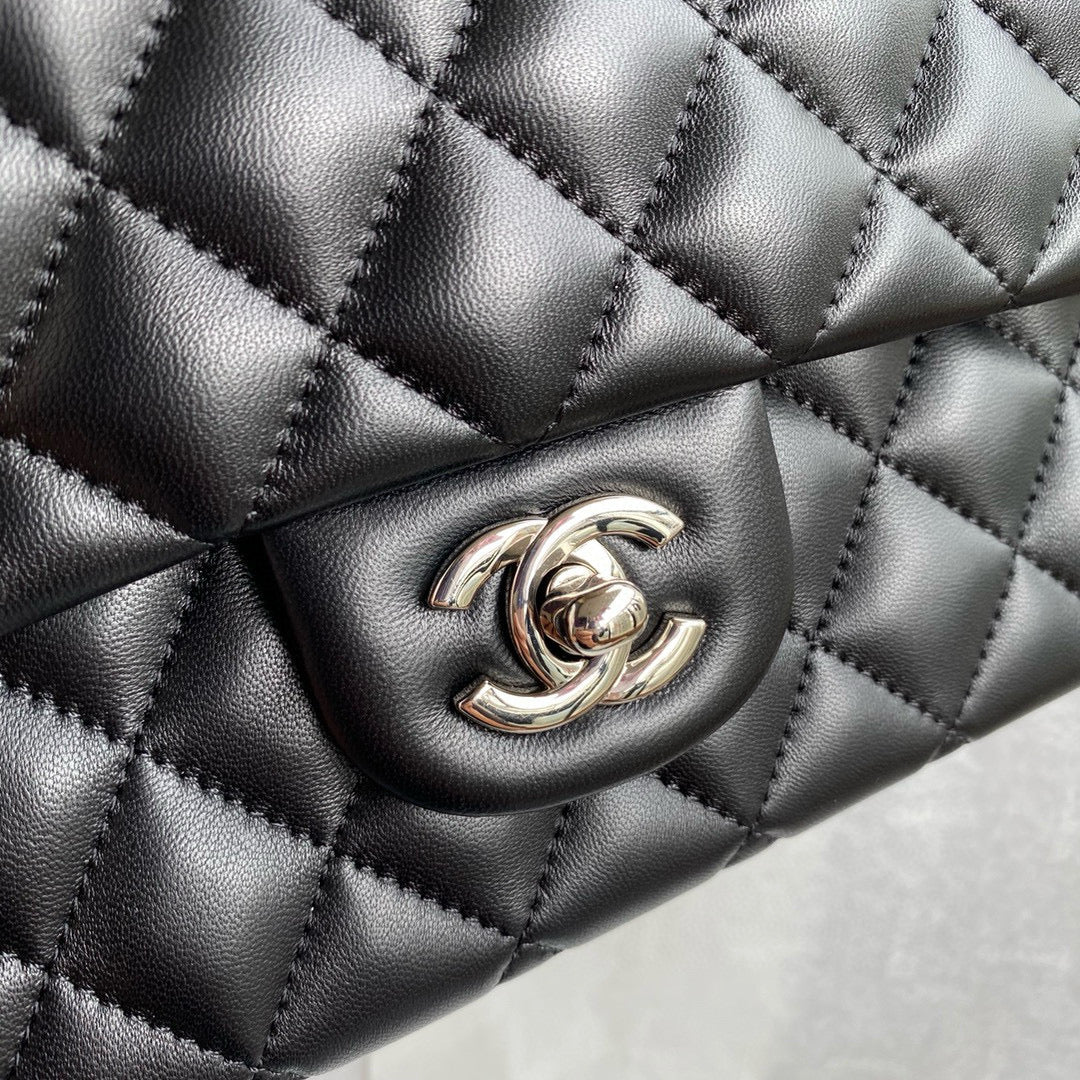 Chanel Classic Handbag 2.55
