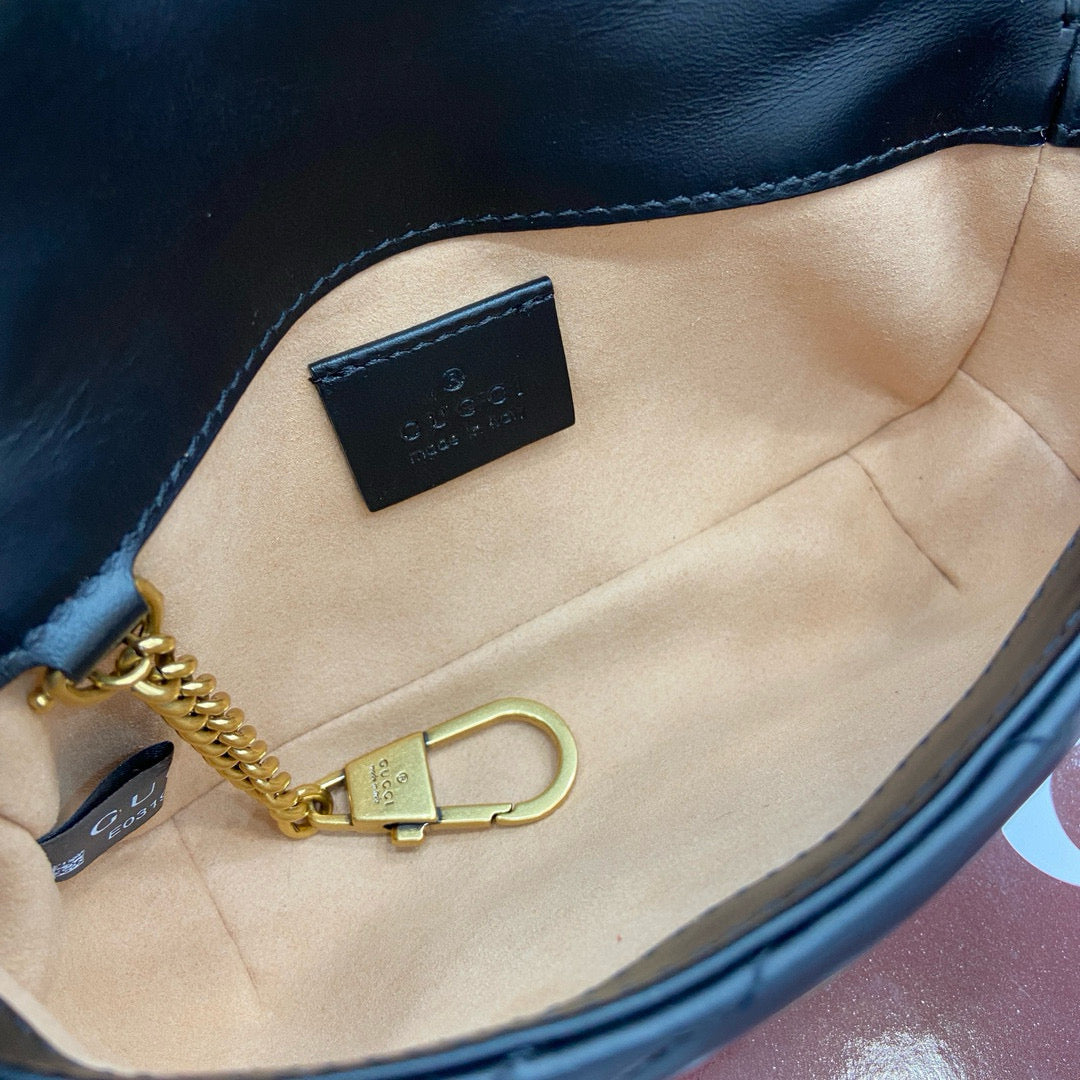 Gucci GG Marmont Super Mini
