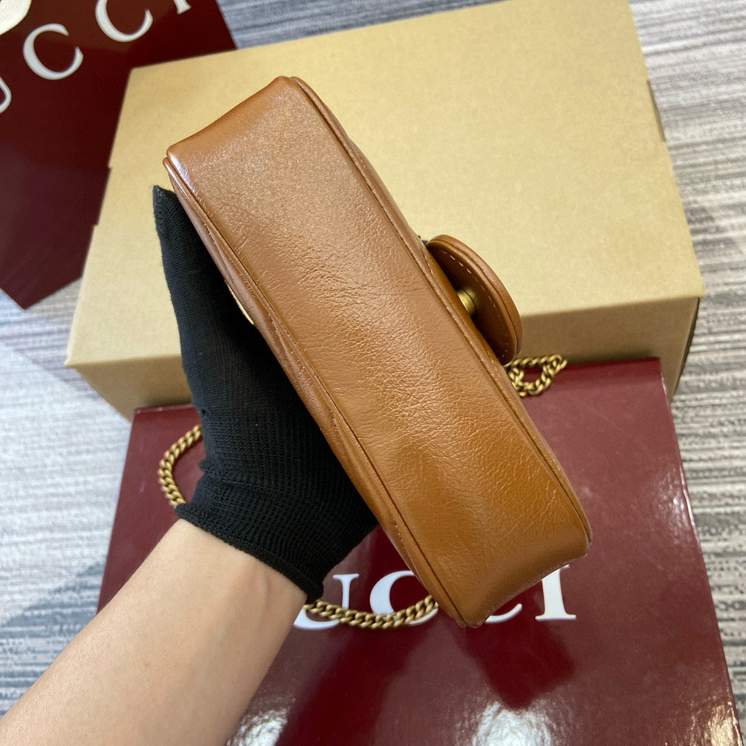 Gucci GG Marmont Super Mini