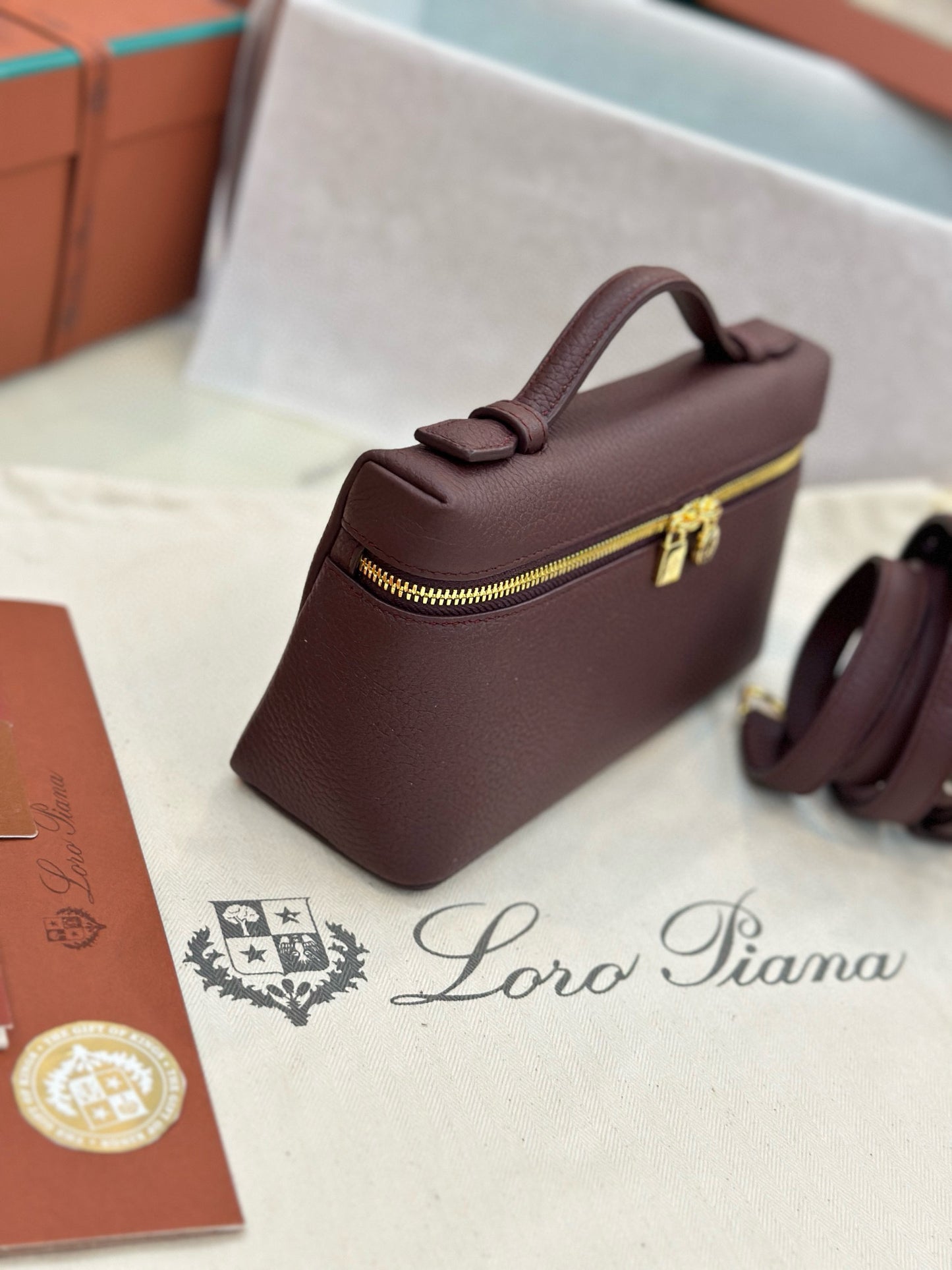 Loro Piana Extra Pocket L19