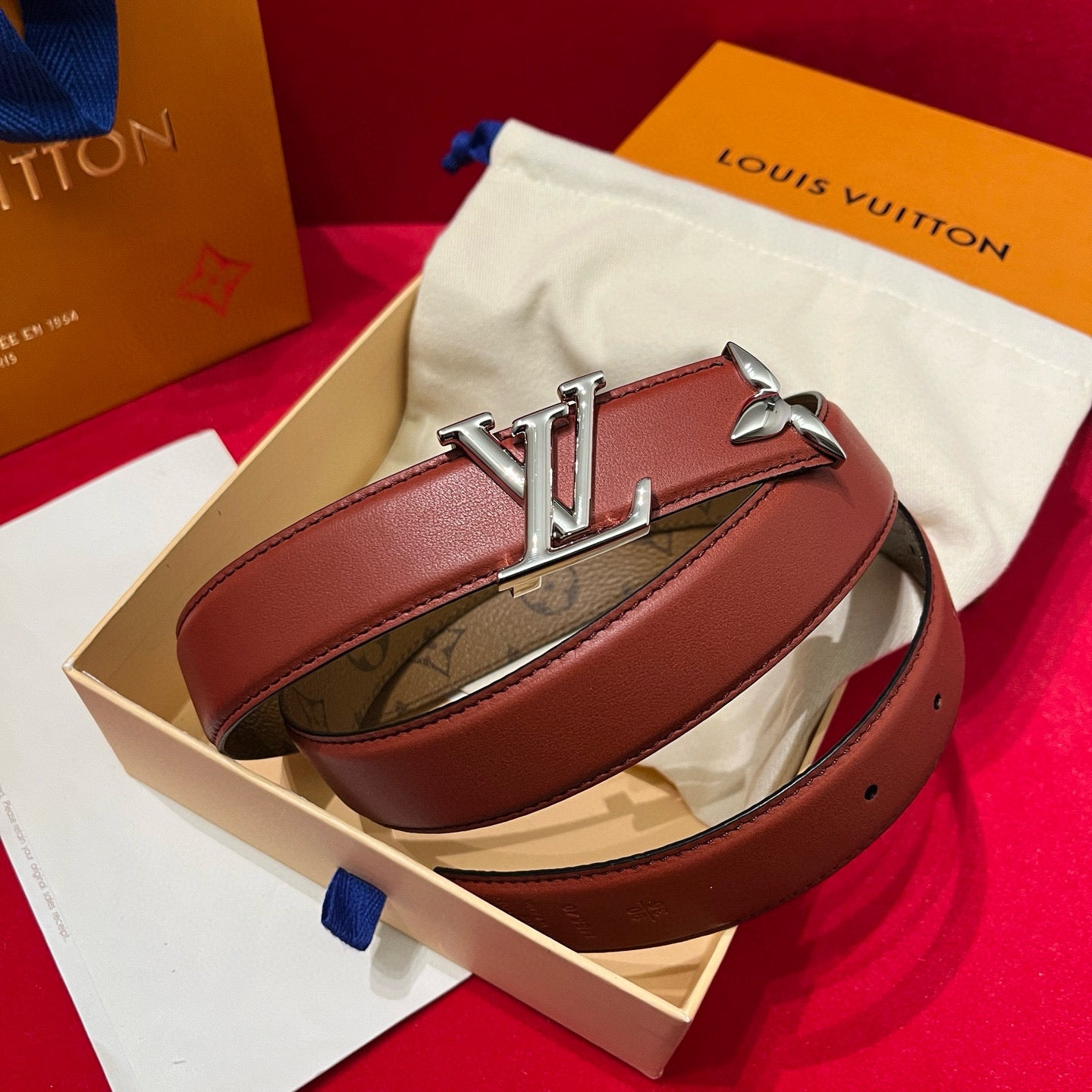 Louis Vuitton Pretty Lv 30 mm Reversible Belt