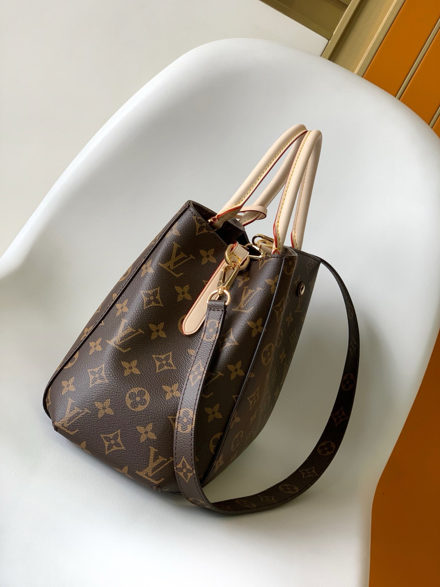 Louis Vuitton Montaigne