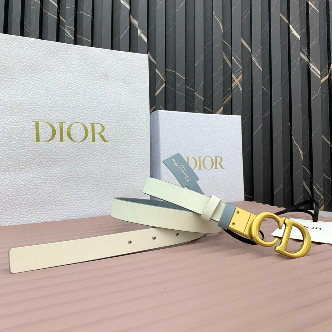 Reversible Saddle Belt