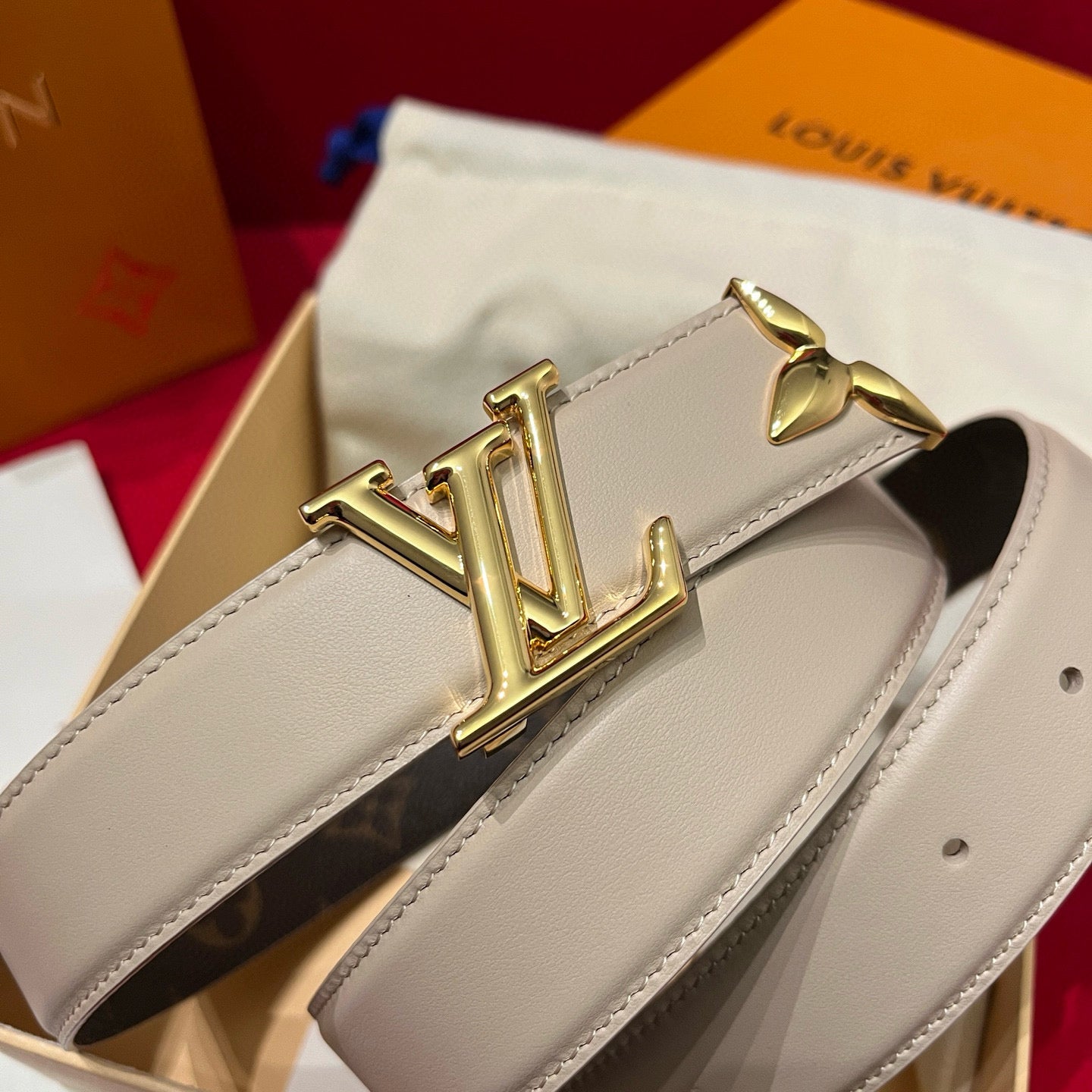 Louis Vuitton Pretty Lv 30 mm Reversible Belt
