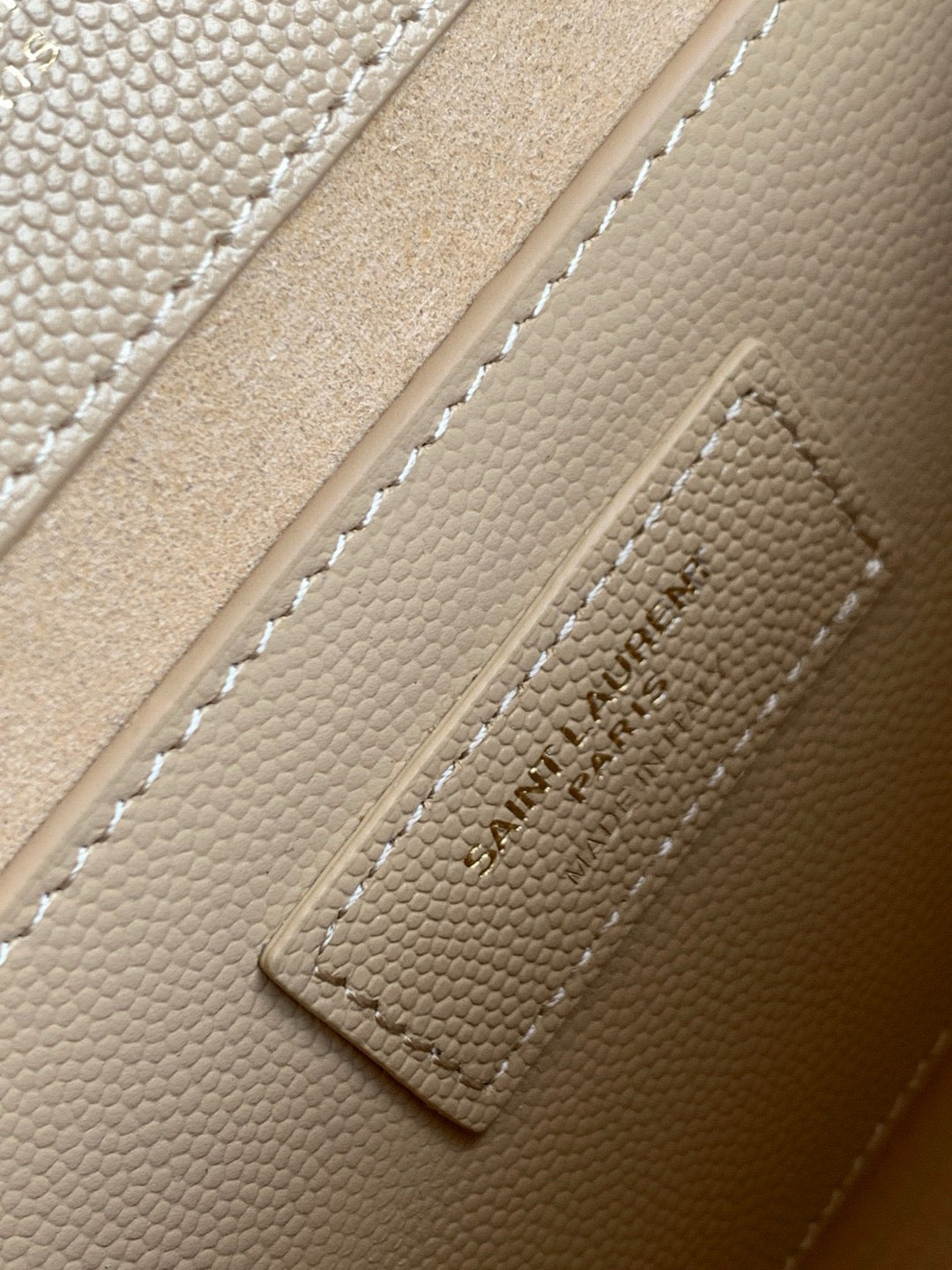 Yves Saint Laurent Kate Medium