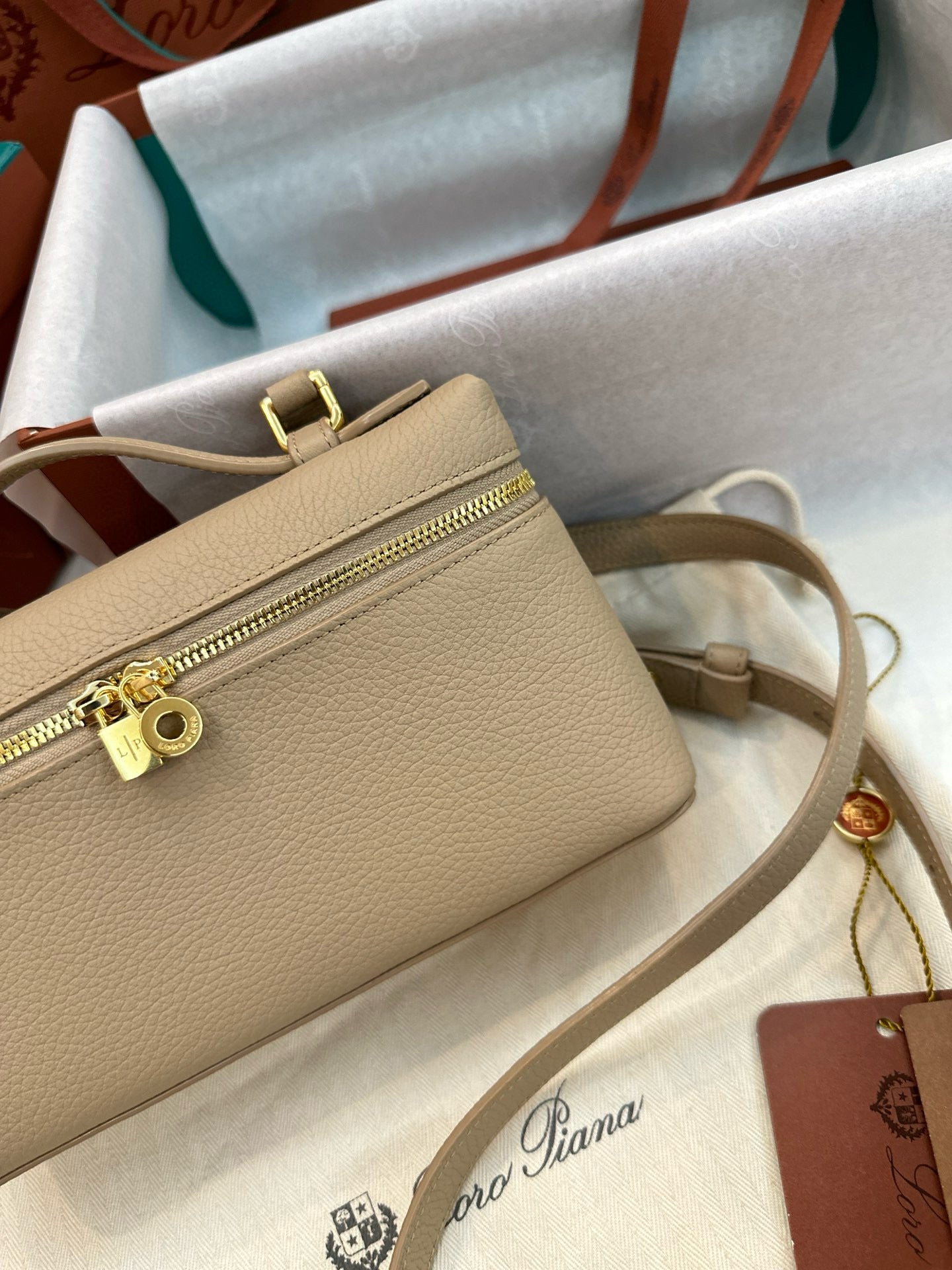 Loro Piana Extra Pocket L19