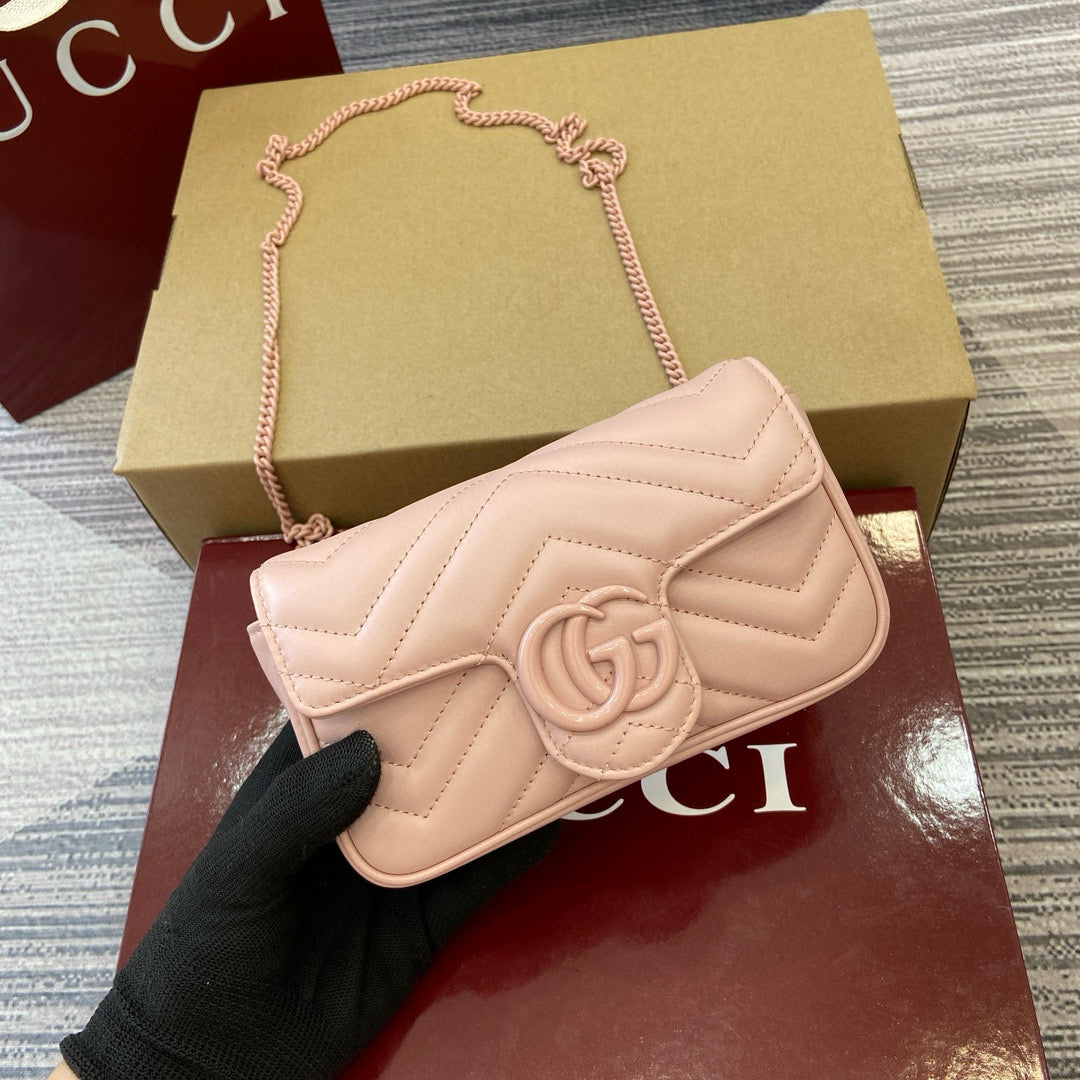 Gucci GG Marmont Super Mini