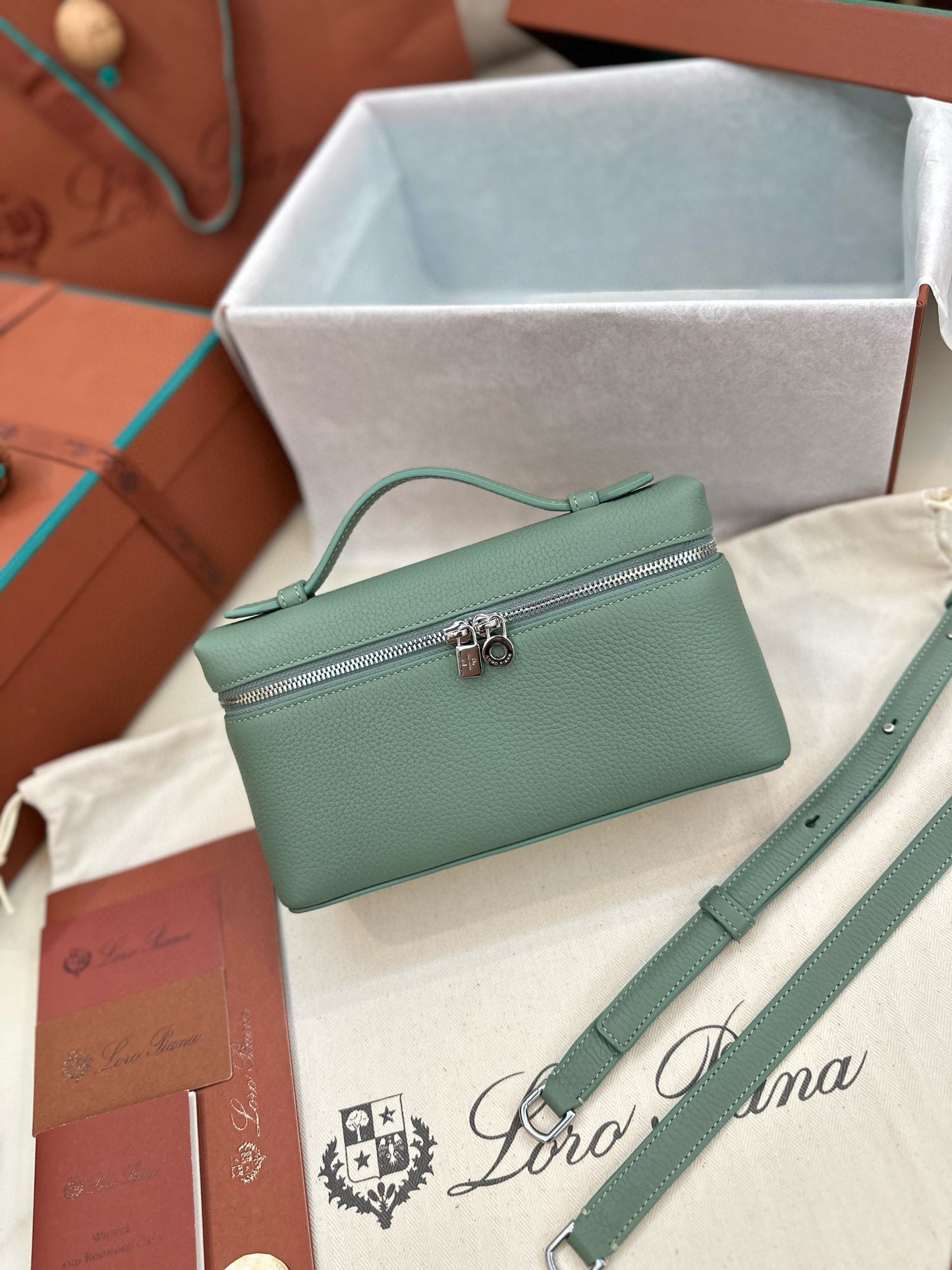 Loro Piana Extra Pocket L19