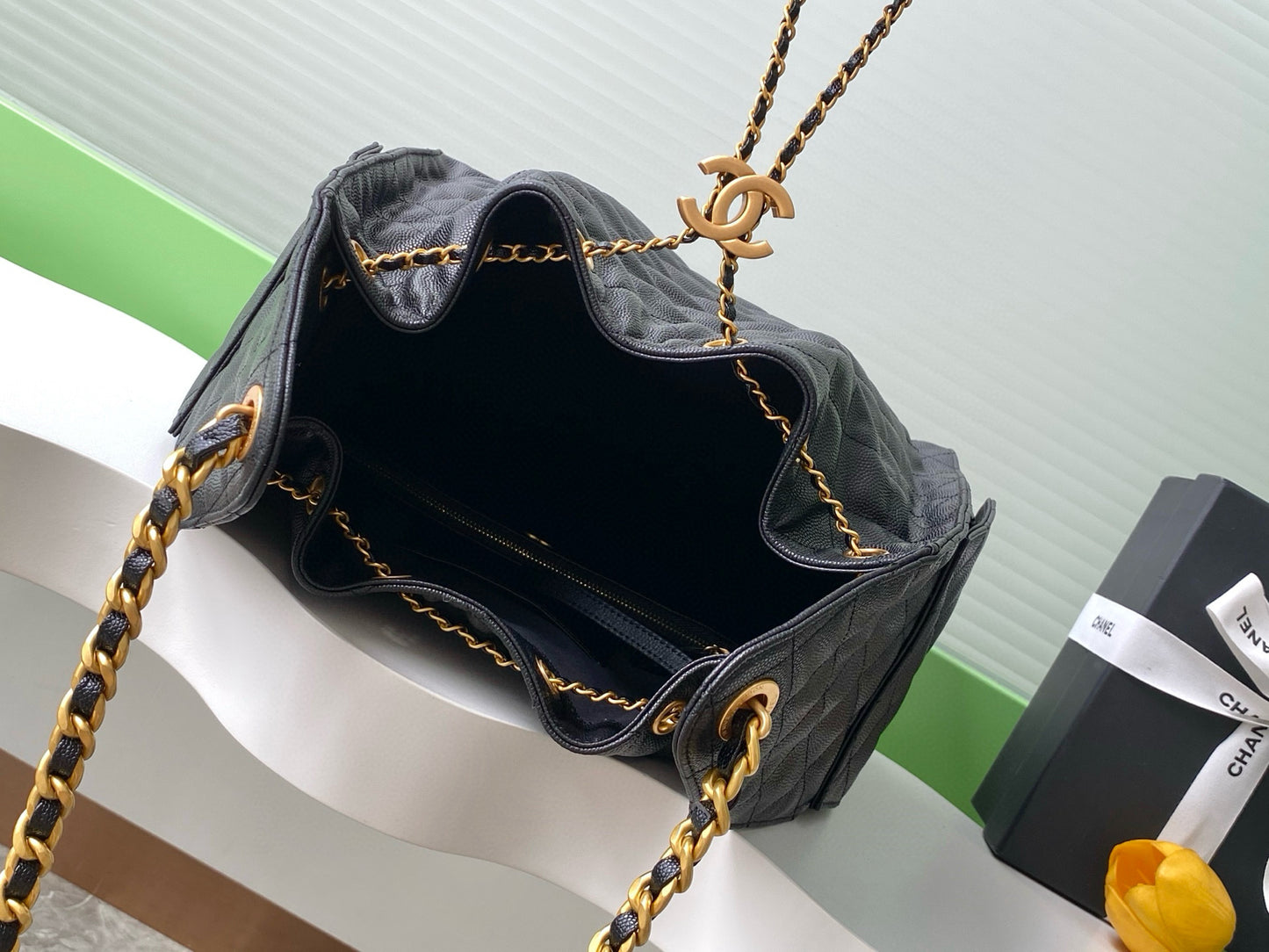 Large 25 Handbag