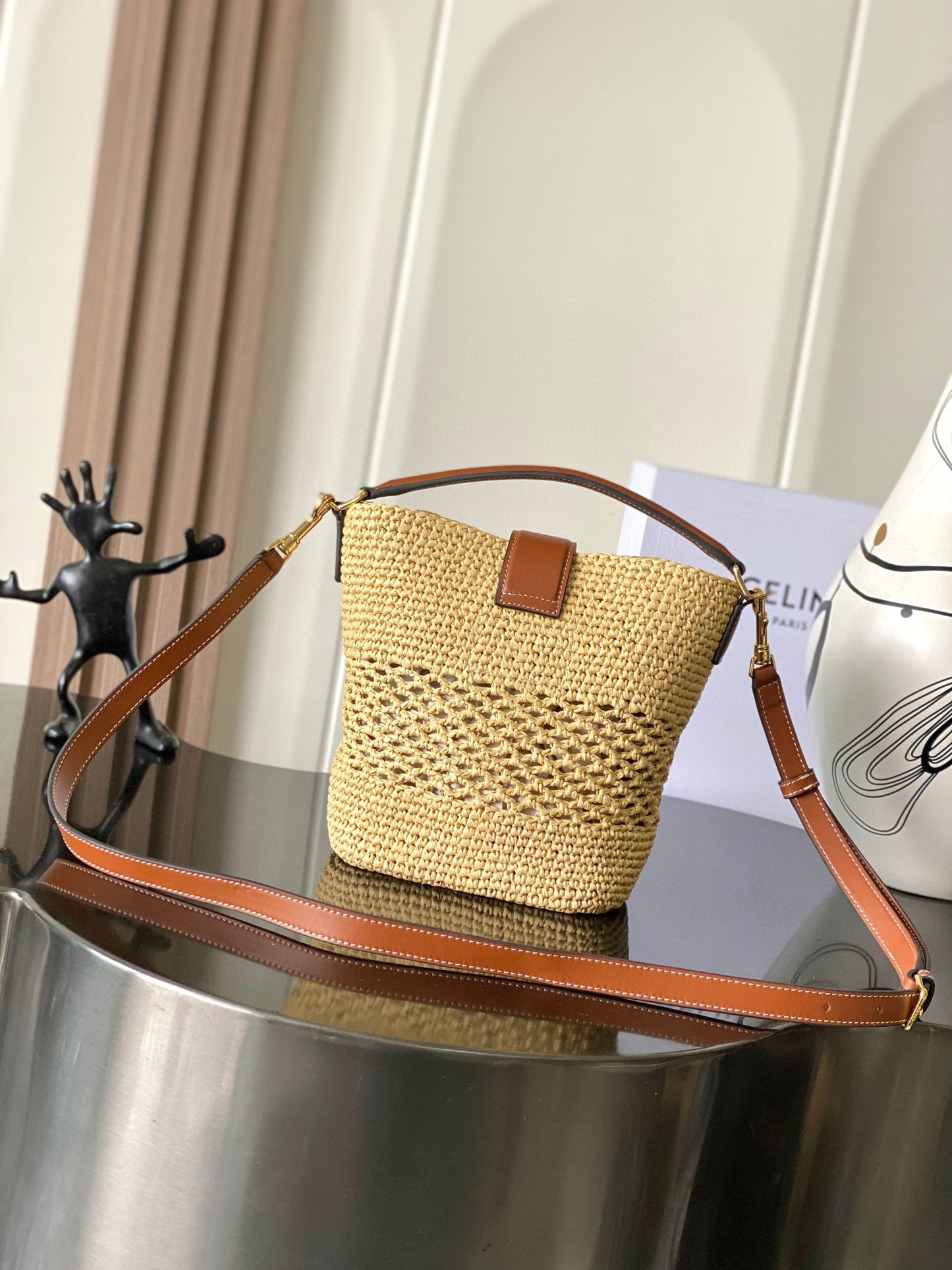 Small Louıse Bucket