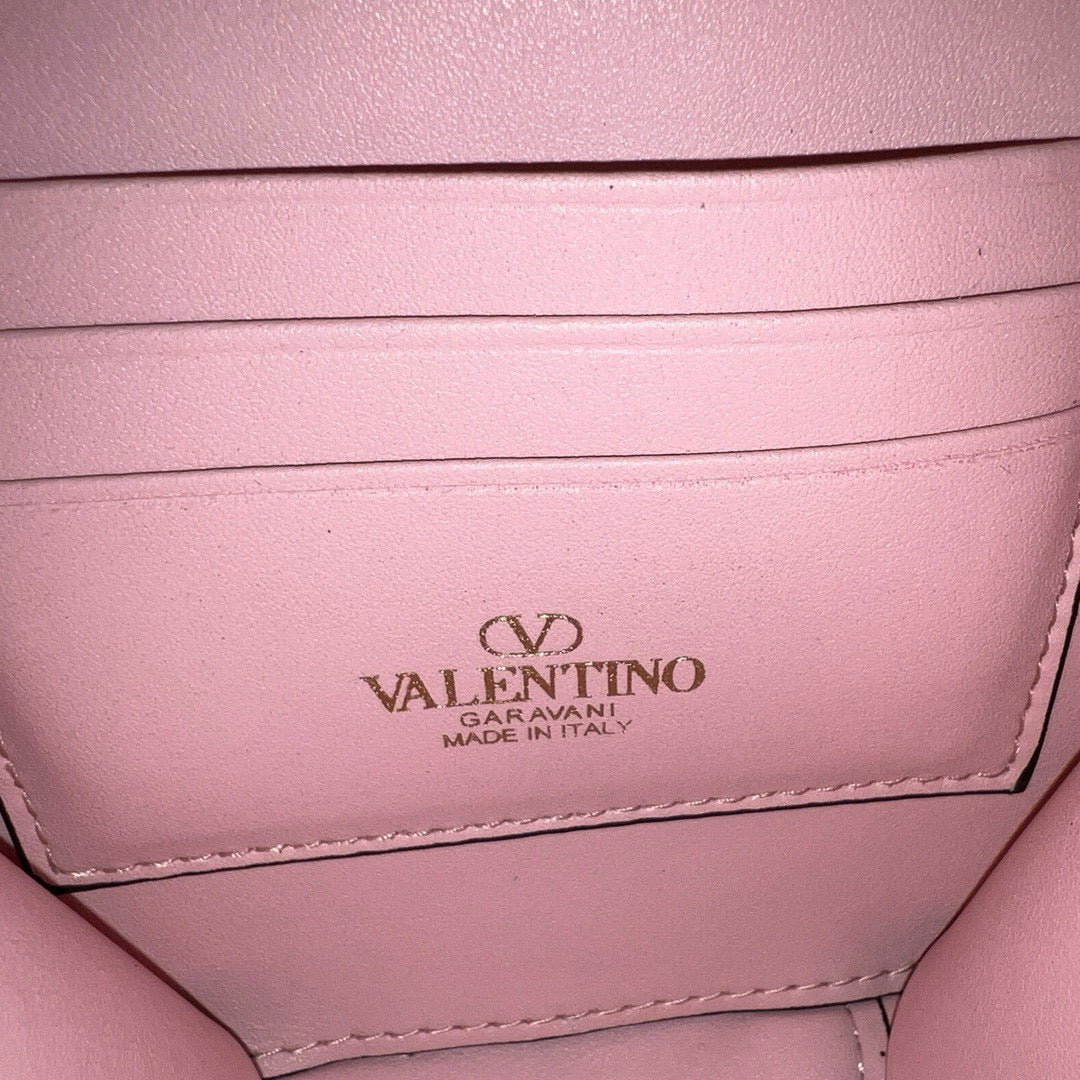 Valentino Vlogo