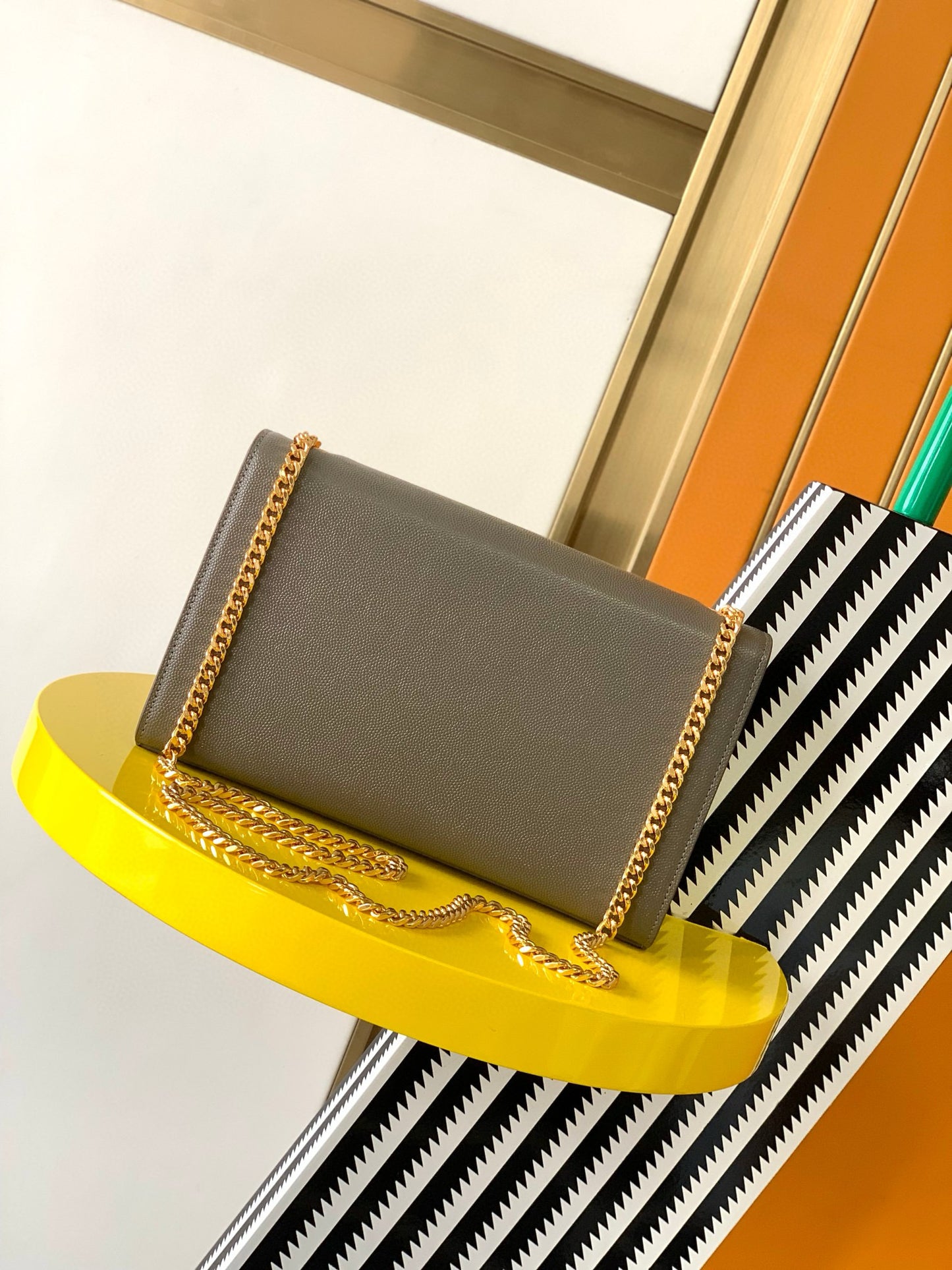 Yves Saint Laurent Kate Medium