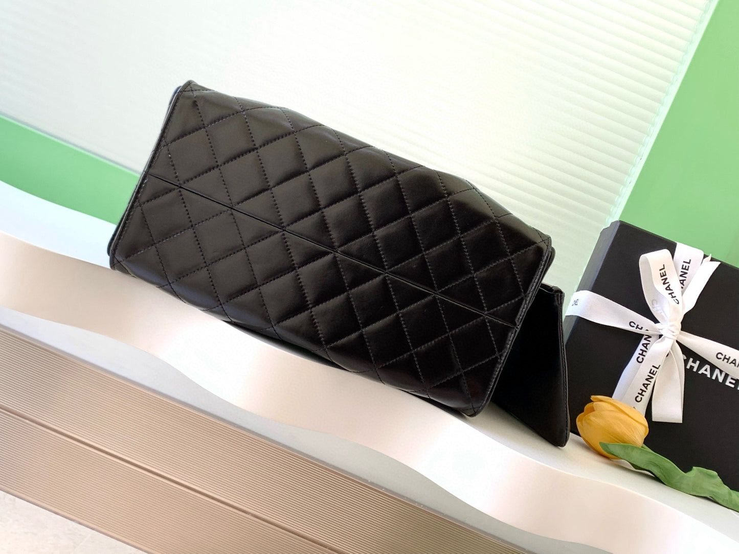 Large 25 Handbag