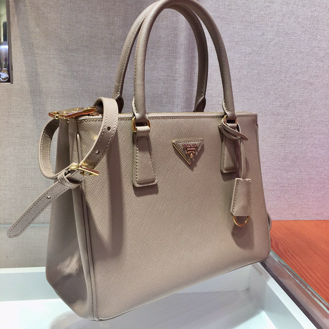 Prada Galleria Medium Saffiano