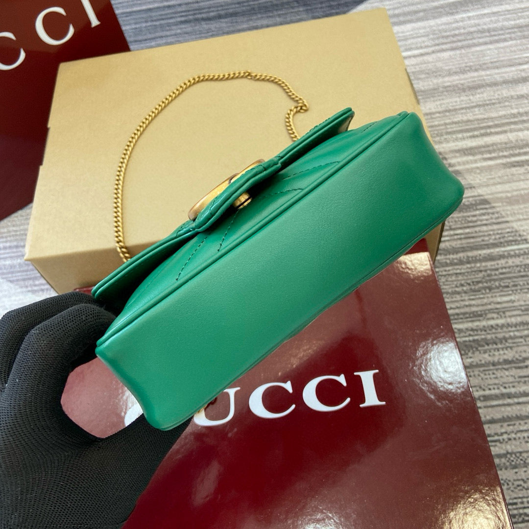 Gucci GG Marmont Super Mini