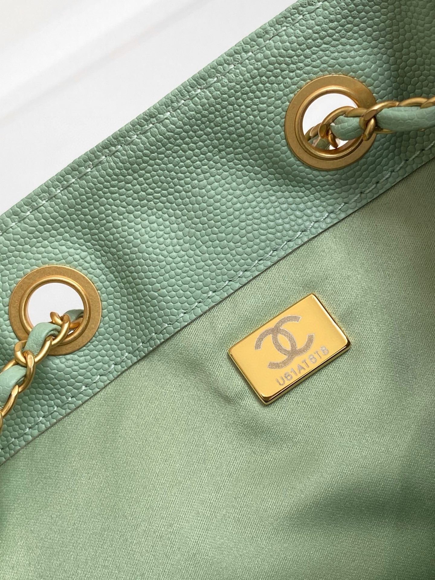 Large 25 Handbag