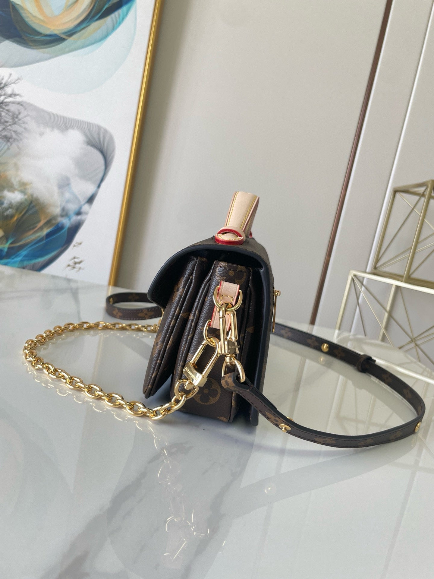 Louis Vuitton Pochette Metis East West