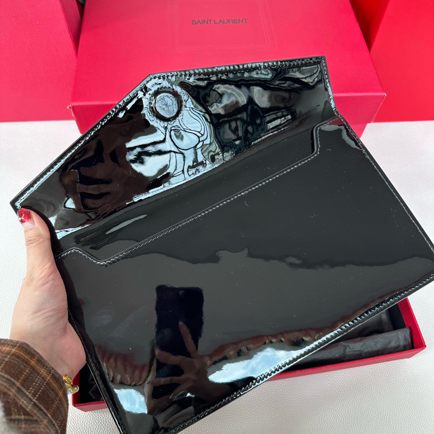 Yves Saint Laurent Uptown Pouch In Patent Leather