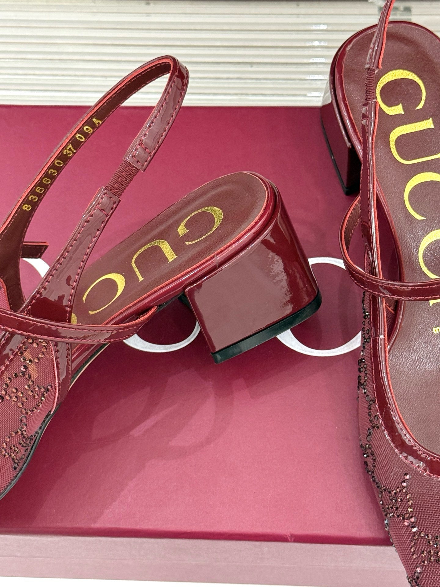 Gg Slingback