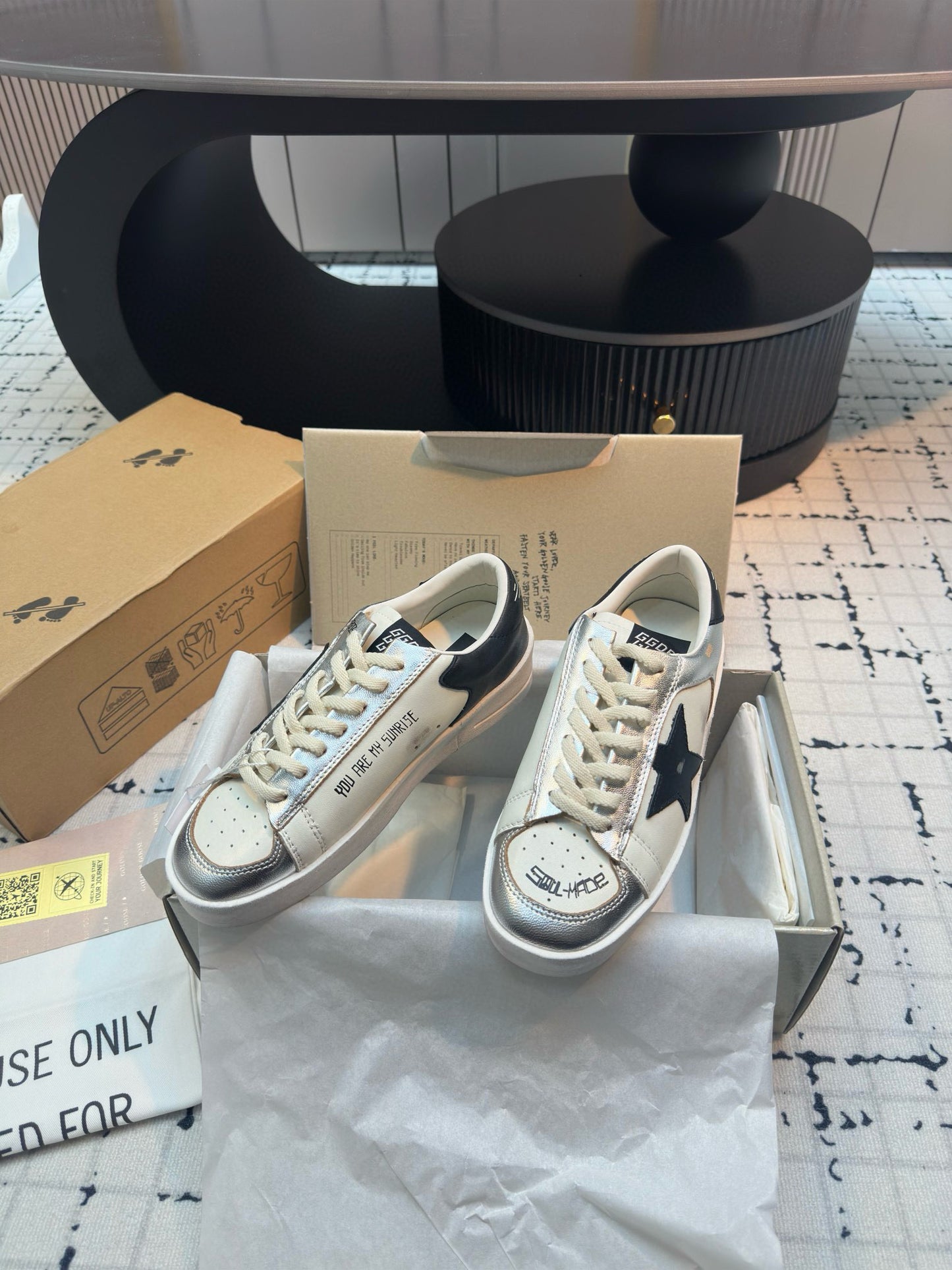 Golden Goose Sneaker