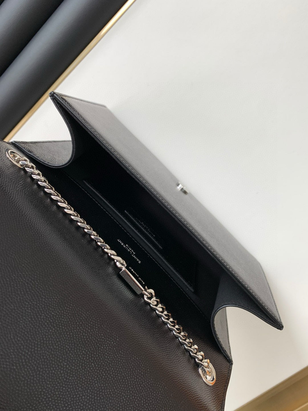 Yves Saint Laurent Kate Medium