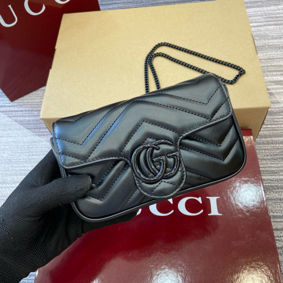 Gucci GG Marmont Super Mini