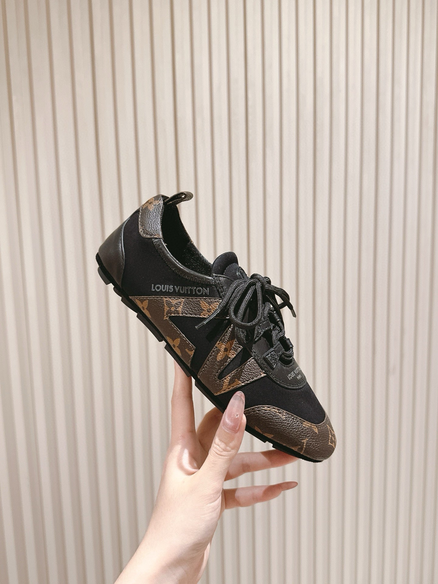 Sneakerina