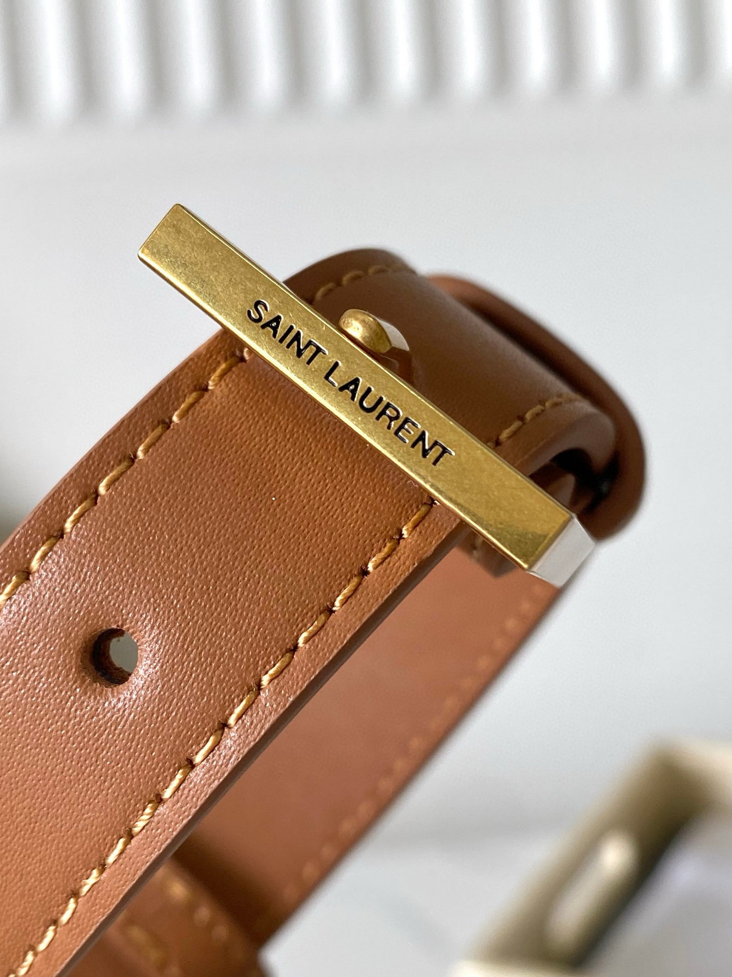 Yves Saint Laurent Le 37 Raffia