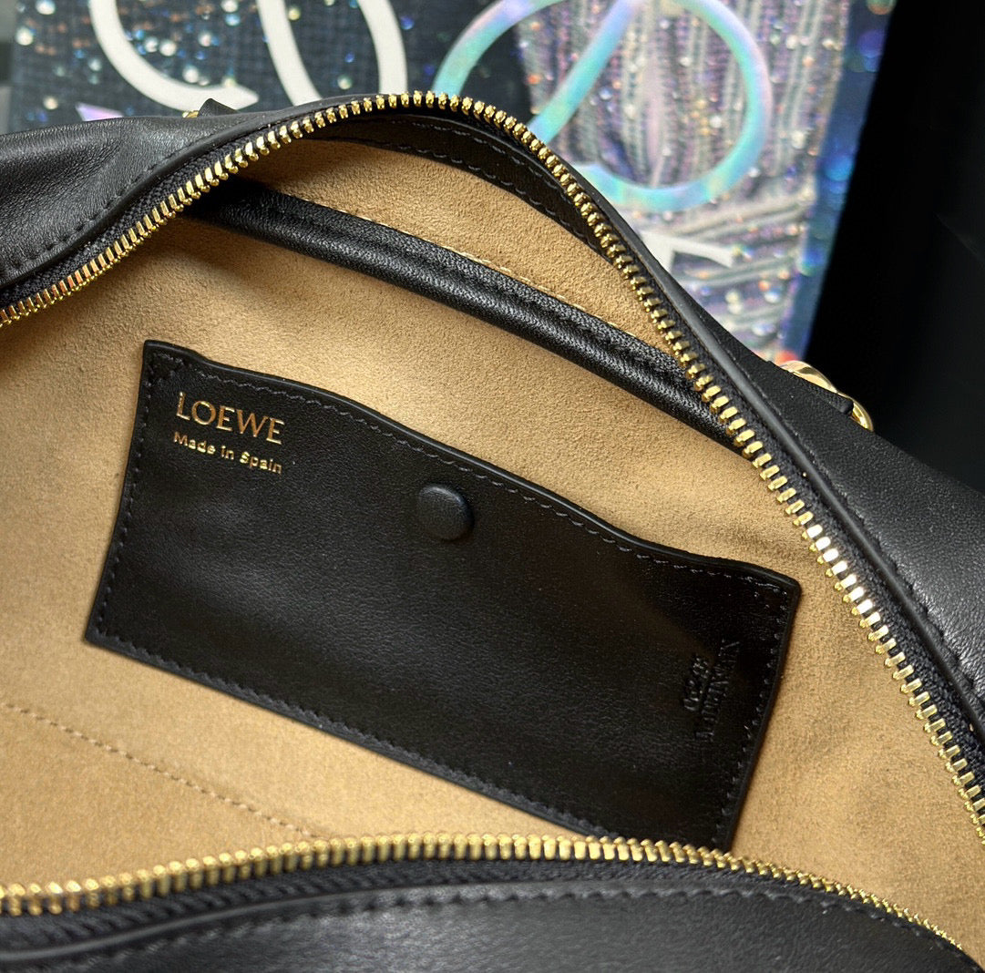 Loewe Amazon Cropped