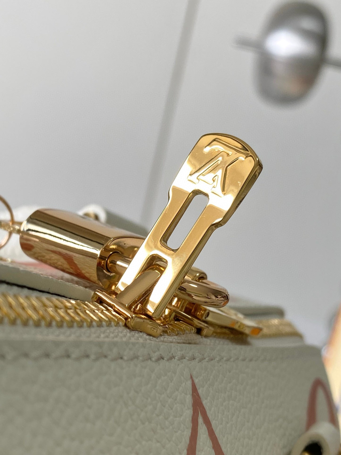 Louis Vuitton Speedy Bandouliere 20