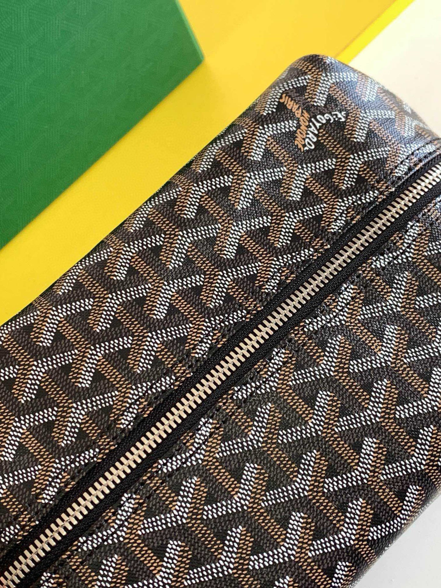 Goyard Boeing 25