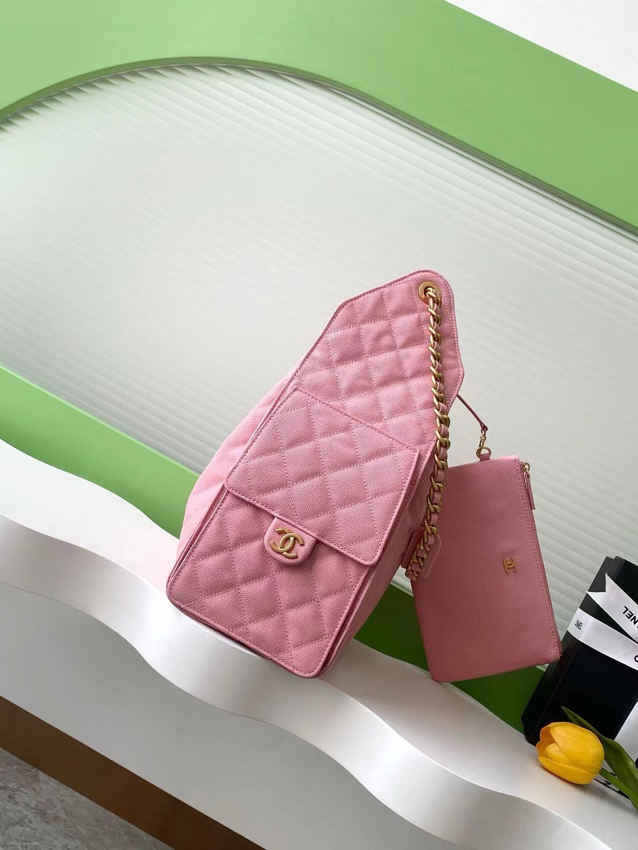 Large 25 Handbag