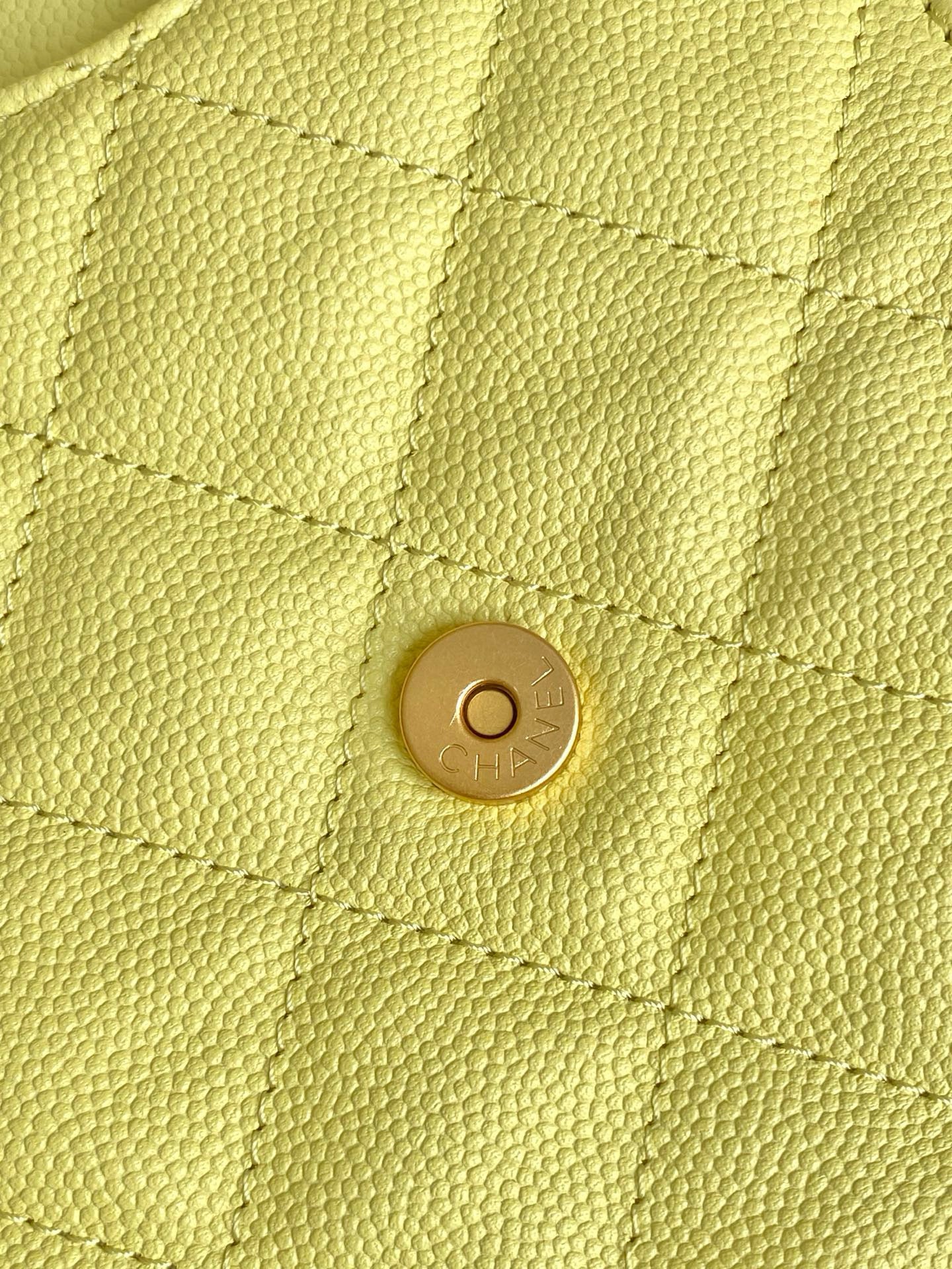 Large 25 Handbag