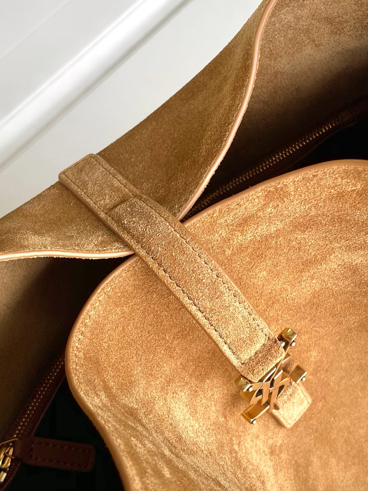 Yves Saint Lauren LE 5A7 Hobo