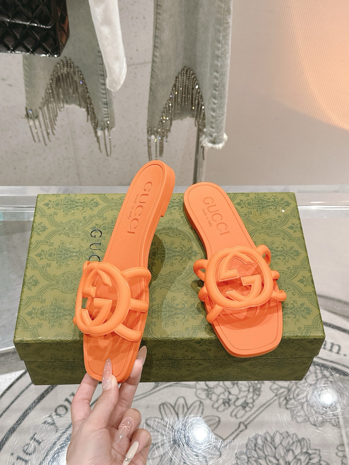 Interlocking G Slide Sandal