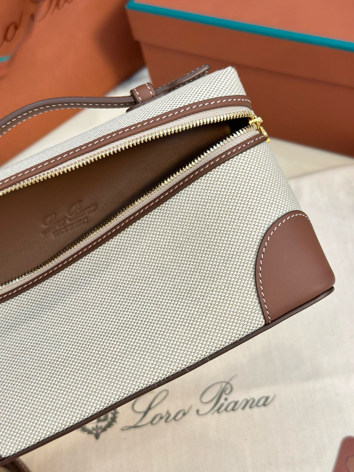 Loro Piana Extra Pocket L19