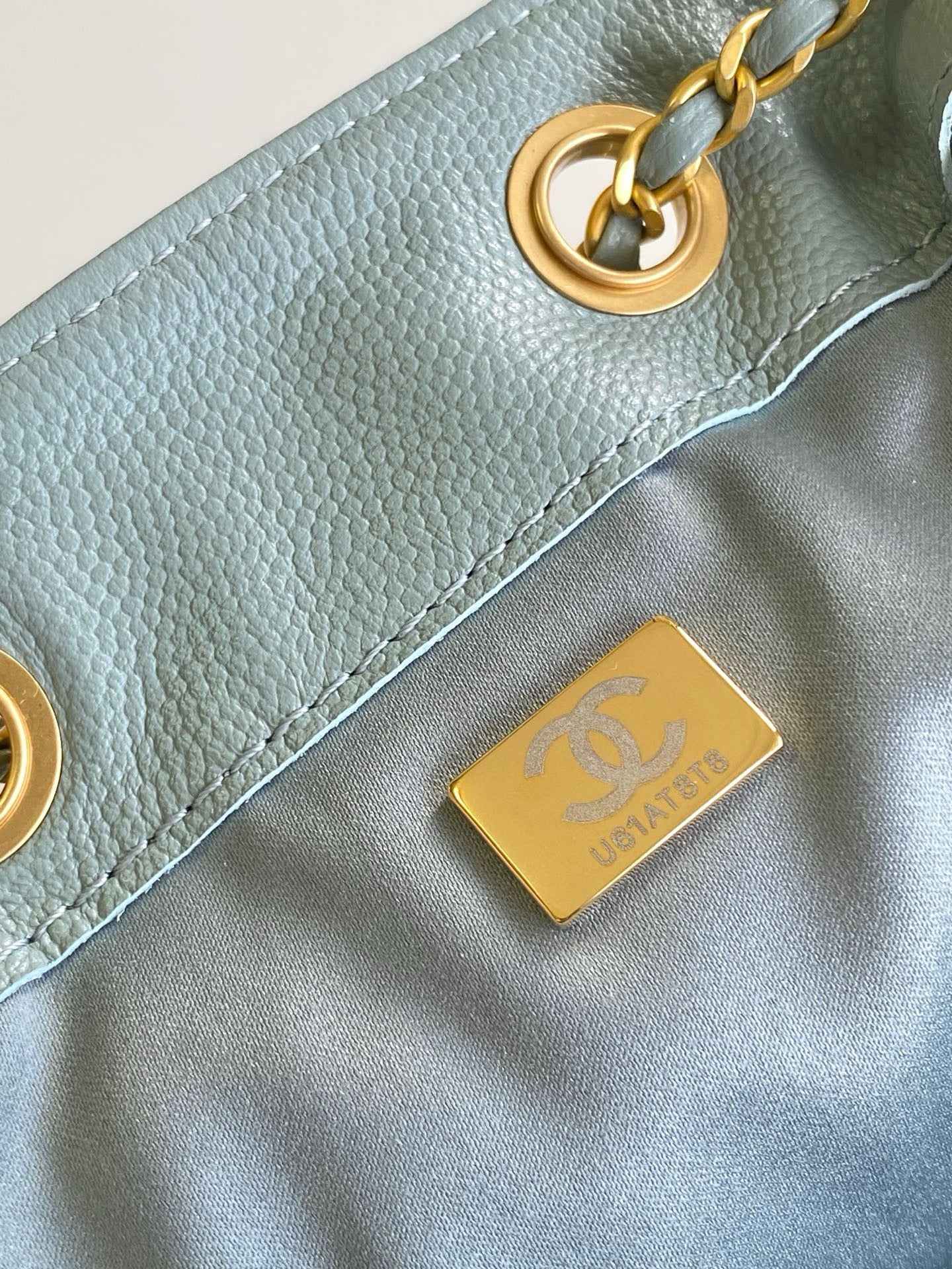 Large 25 Handbag