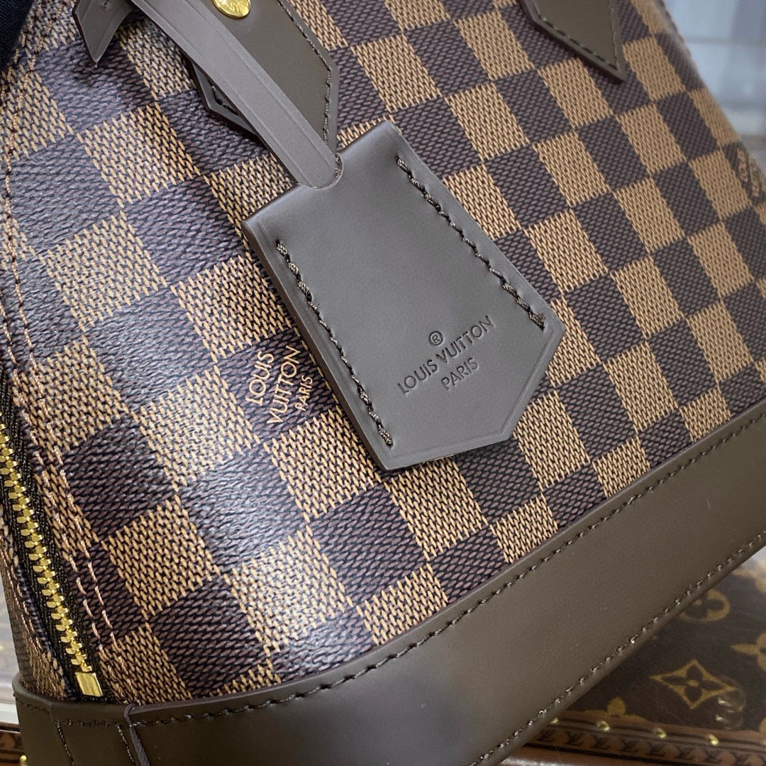 Louis Vuitton Alma BB