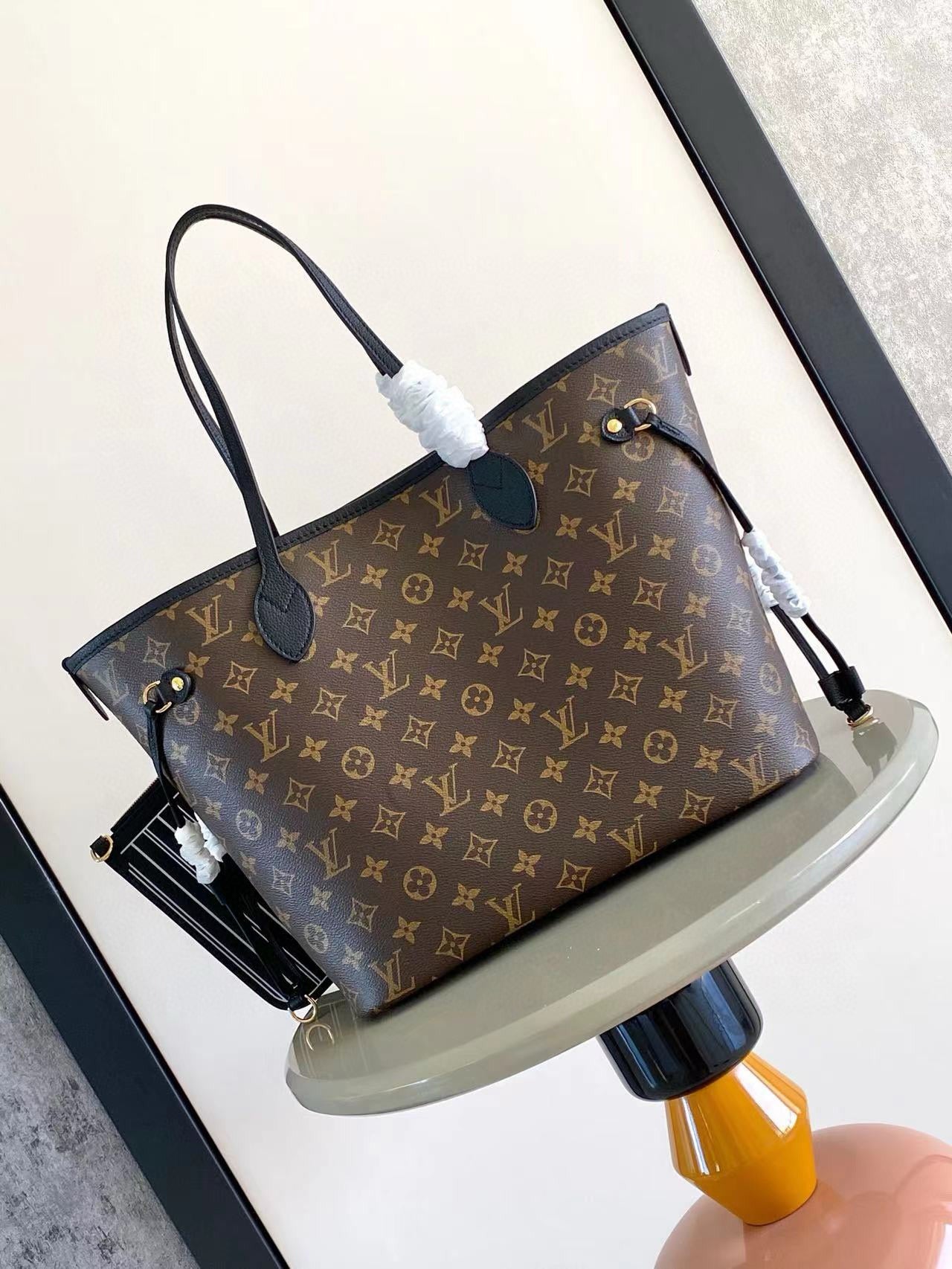 Louis Vuitton Neverfull Indside Out MM