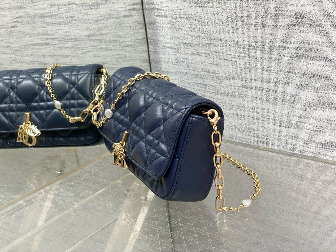 Talk Pouch Phone