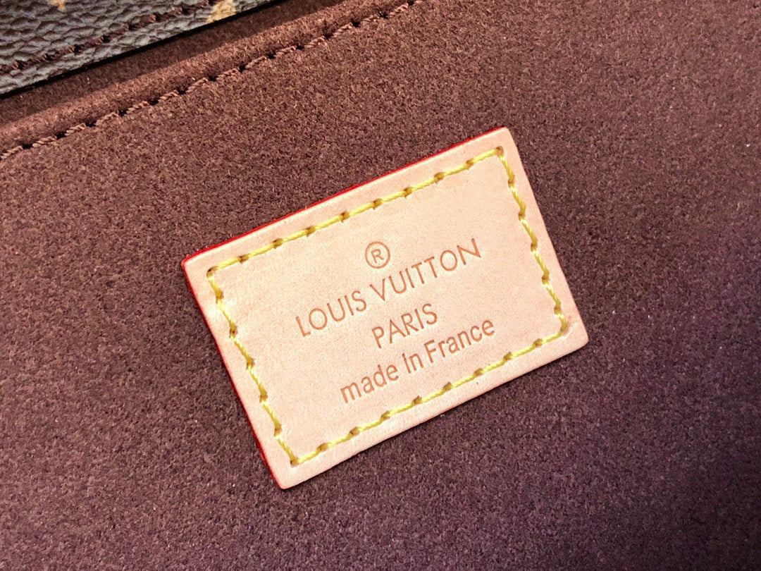 Louis Vuitton Pochette Metis