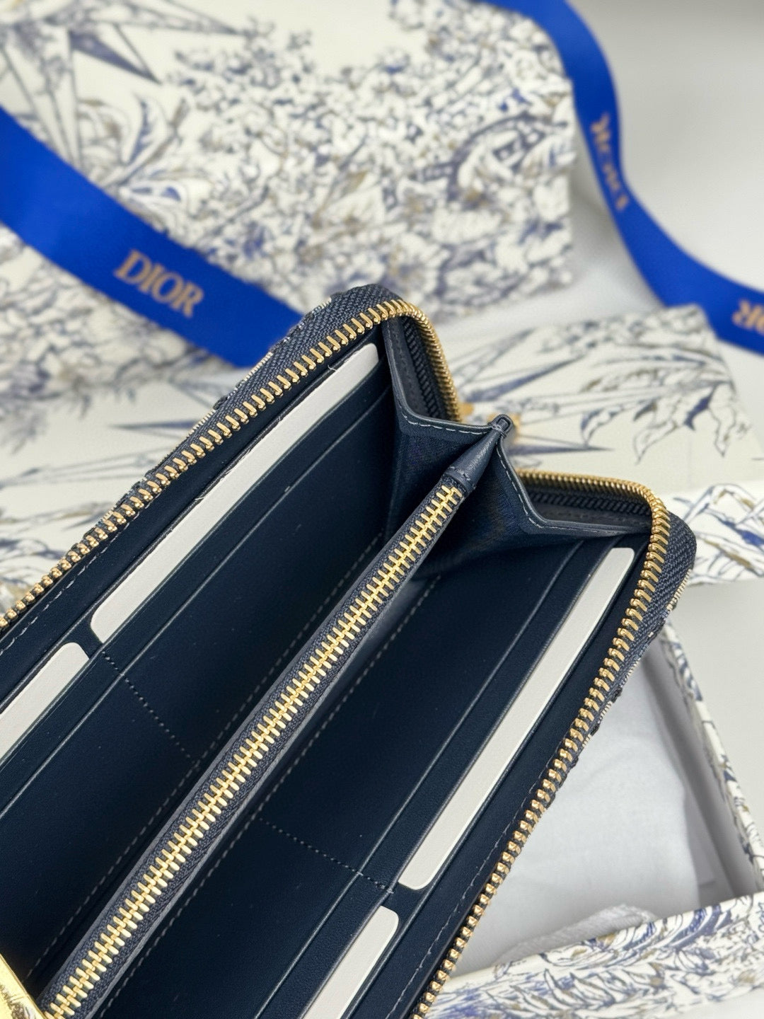 Christian Dior Voyageur Slim Wallet