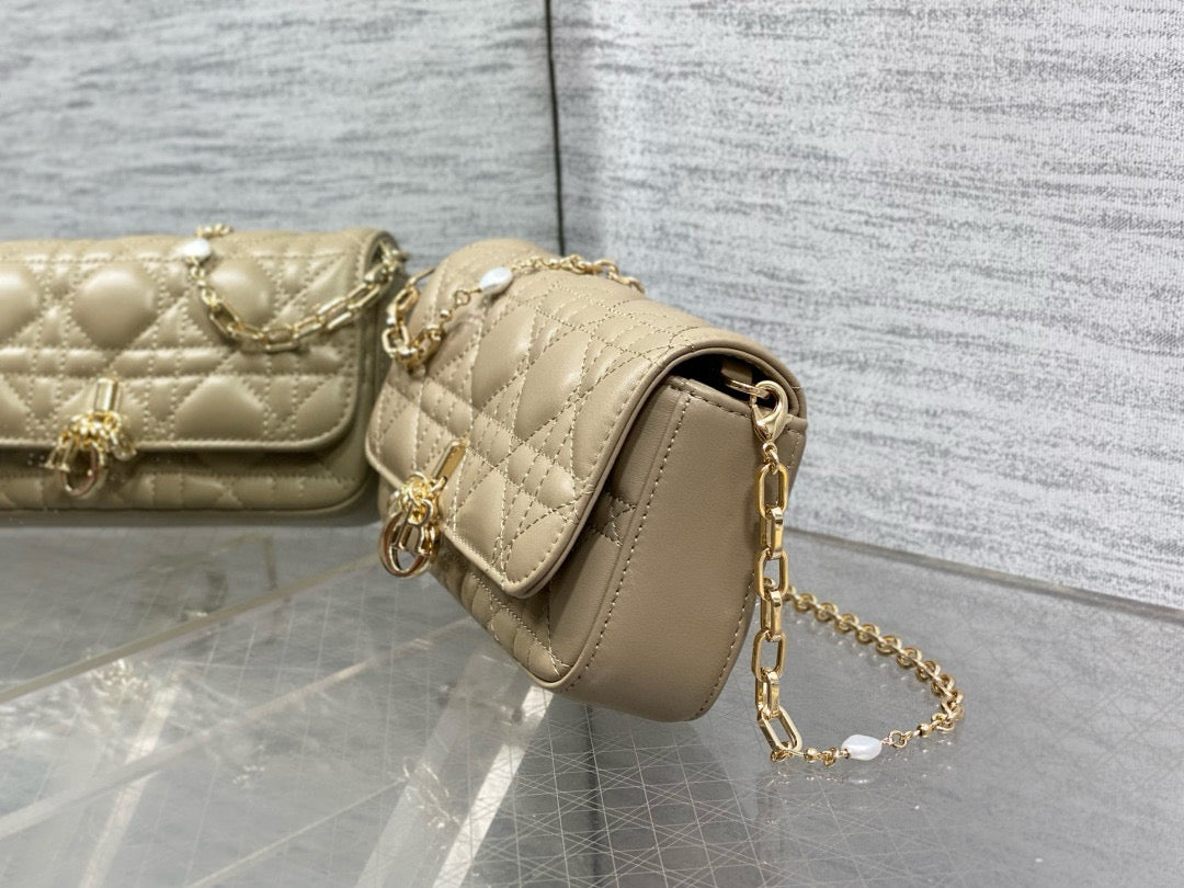 Talk Pouch Phone