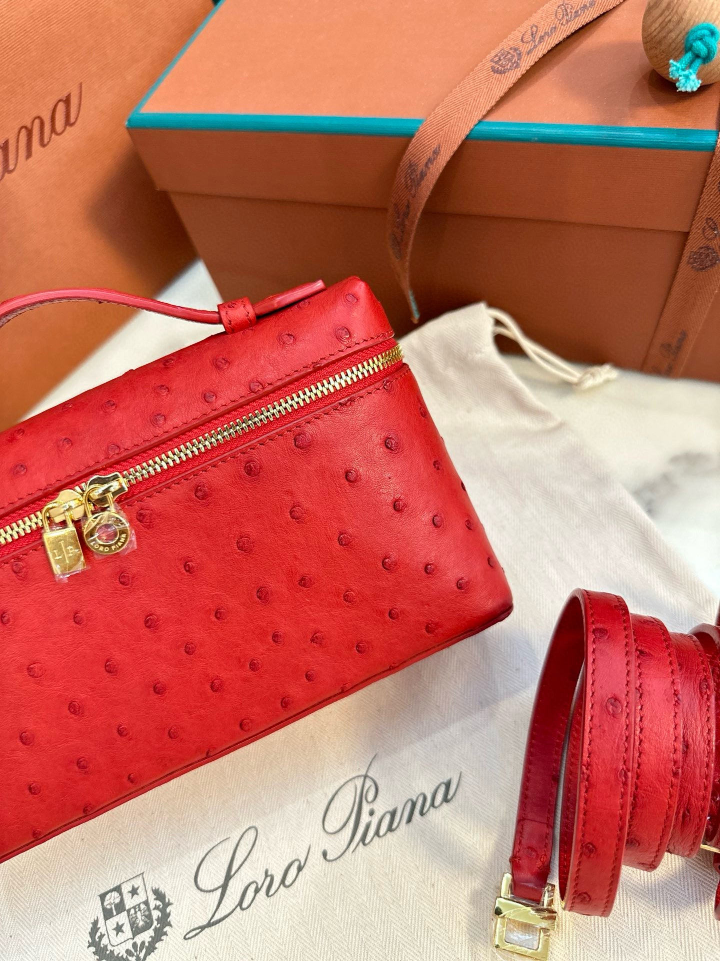 Loro Piana Extra Pocket L19 Ostrich