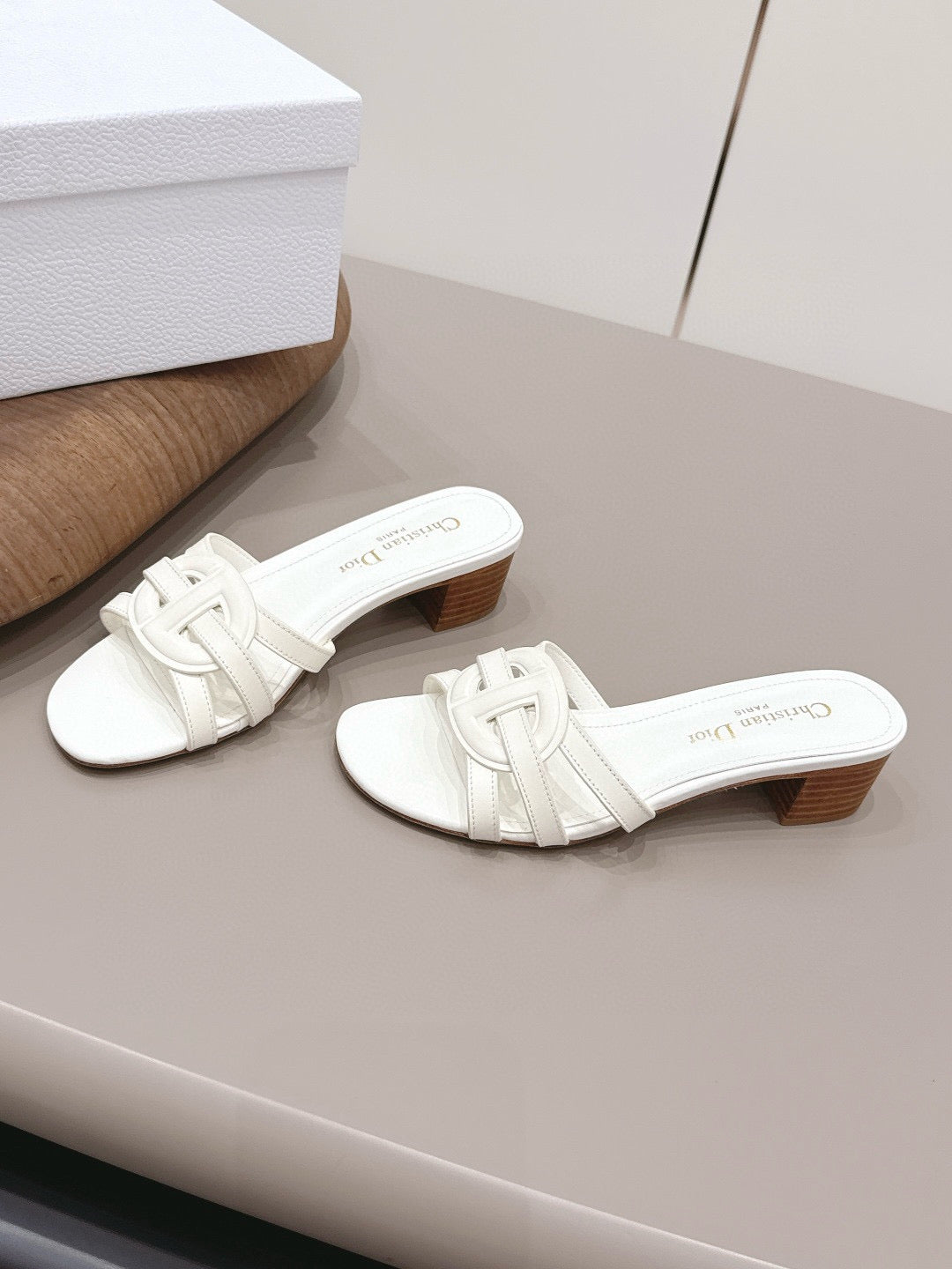 CD Slipper