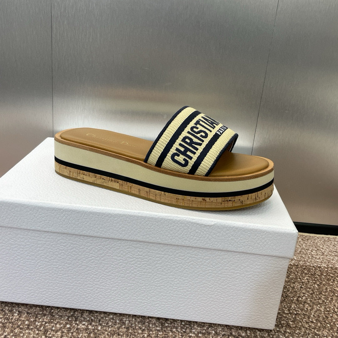 CD Ivıeta Dway Slide