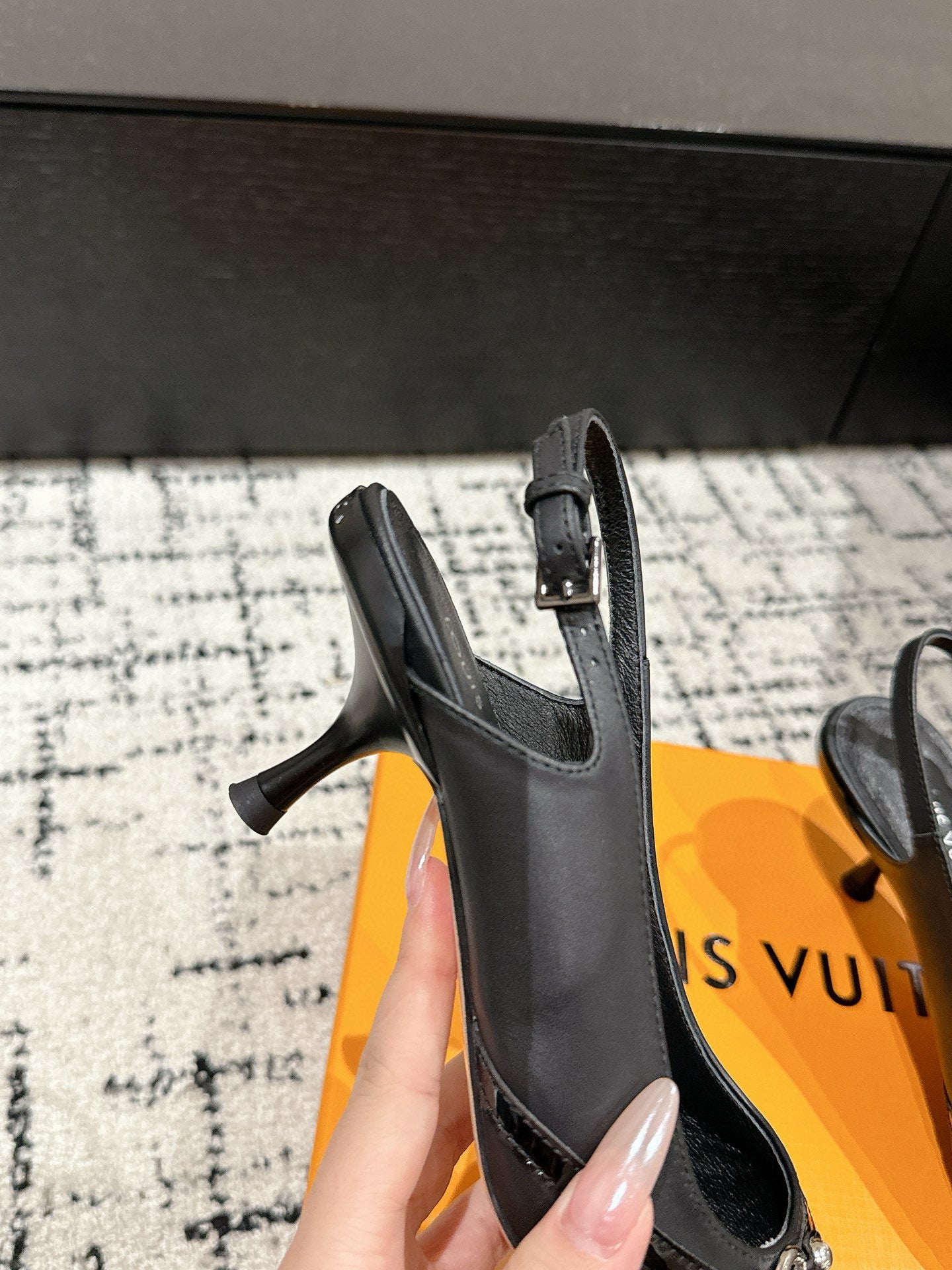 Louis Vuitton 6AM Slingback Pump