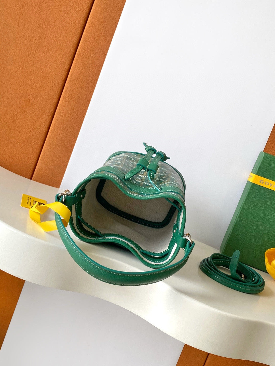 Petit Flot Mini Bucket