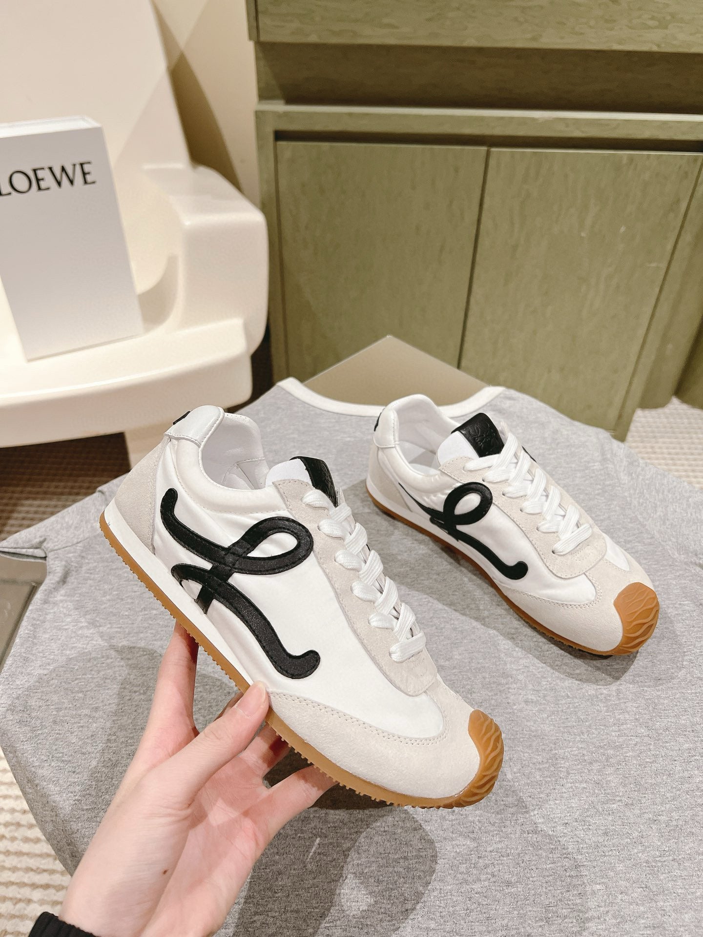 Loewe Sneaker